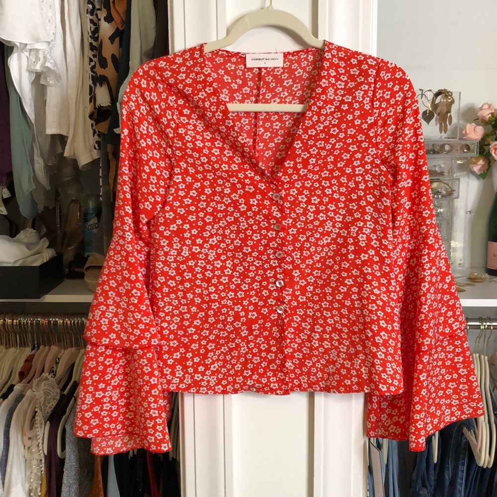 Floral, flow sleeves top
